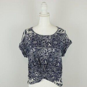 Lucky Brand Women's Medium Blue White Scoop Neck Short Dolman Sleeve Tee